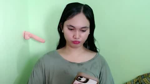 Snapshot of ursweet_athisa18 chatting on 27, 3, 2026 Athisa online show from 27, 3, 2026