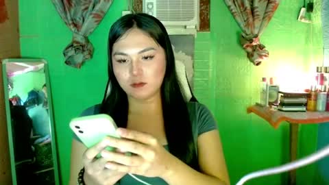 YOURGIRLCAMILLA online show from 12, 4, 2026