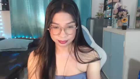 Ashley Kate Mateo Gray online show from 26, 3, 2026