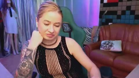 Leila online show from 27, 11, 2025