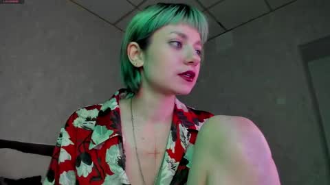 Snapshot of uwu_emmy chatting on 3, 6, 2026 uwu_emmy online show from 3, 6, 2026