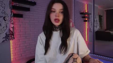 Snapshot of uwu_eva chatting on 11, 12, 2024 Eva online show from 11, 12, 2024