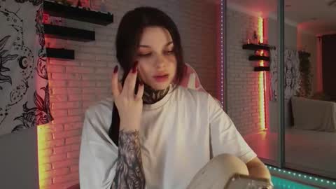 Snapshot of uwu_eva chatting on 11, 12, 2024 Eva online show from 11, 12, 2024