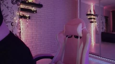 Snapshot of uwu_eva chatting on 23, 12, 2024 Eva online show from 23, 12, 2024
