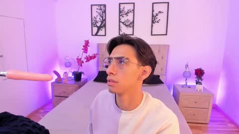 UYUKIE online show from 17, 10, 2025