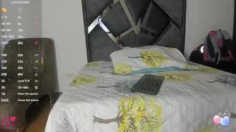 Vahiolet smith online show from 7, 11, 2025