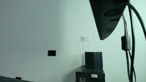 Vaiolet colls online show from 6, 2, 2026