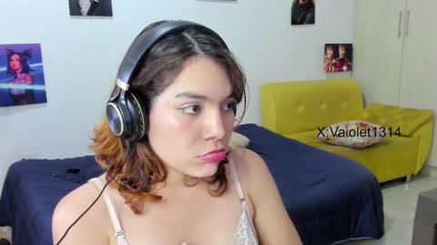 Snapshot of vaioletuwu chatting on 15, 1, 2025 Vaiolet1314 online show from 15, 1, 2025