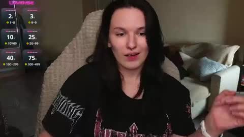 Snapshot of val_manson chatting on 7, 7, 2026 Val online show from 7, 7, 2026
