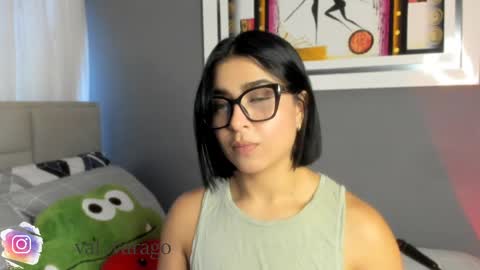 Snapshot of val_varago chatting on 1, 6, 2026 val_varago online show from 1, 6, 2026