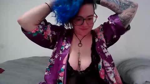 valarieak online show from 28, 3, 2026