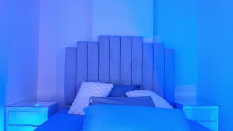 Snapshot of vale_castro1 chatting on 28, 11, 2025 Valentina online show from 28, 11, 2025