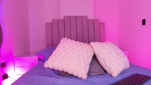 Snapshot of vale_castro1 chatting on 29, 11, 2025 Valentina online show from 29, 11, 2025