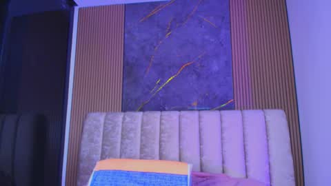 Snapshot of vale_castro1 chatting on 4, 12, 2025 Valentina online show from 4, 12, 2025