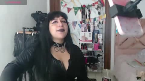 Snapshot of valen_ross7 chatting on 4, 7, 2026 valen_ross7 online show from 4, 7, 2026