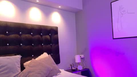 Valen Scott online show from 20, 9, 2025