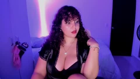 valen_smile_ online show from 18, 12, 2024