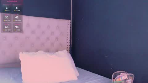 IG-valen mendoza99  twitter valenthompson99 online show from 11, 1, 2025