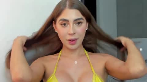 Snapshot of valenjonex chatting on 6, 2, 2025 Angela online show from 6, 2, 2025