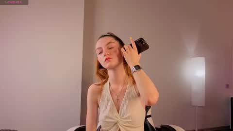 Snapshot of valenora1 chatting on 19, 7, 2026 Nora online show from 19, 7, 2026