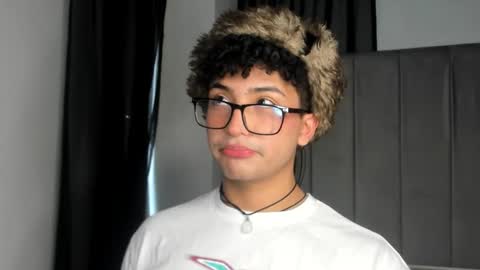 Snapshot of valentin0_3 chatting on 26, 10, 2025 Valentin0 online show from 26, 10, 2025