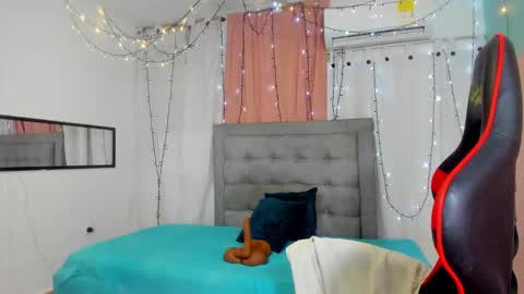 Snapshot of valentina_0_ chatting on 14, 2, 2025 Valentina online show from 14, 2, 2025