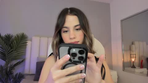 VALENTINA  online show from 15, 1, 2025