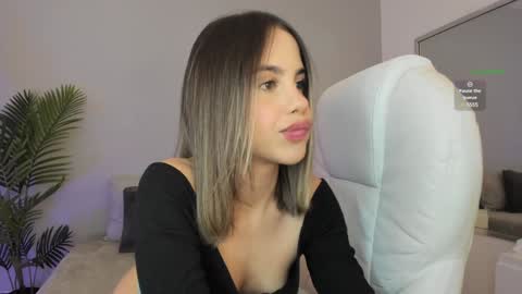 VALENTINA  online show from 23, 1, 2025