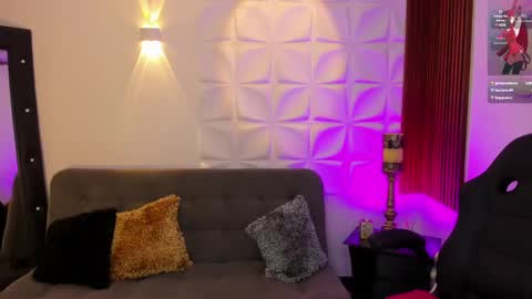 Snapshot of valentina_xx69 chatting on 3, 12, 2024 Valentina online show from 3, 12, 2024