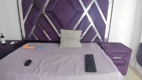 valentinaasm online show from 8, 11, 2025