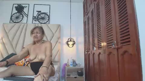 Snapshot of valentinadiazz1 chatting on 11, 3, 2025 Ana online show from 11, 3, 2025