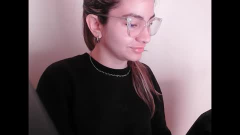 valentinaseleni24 online show from 18, 9, 2025