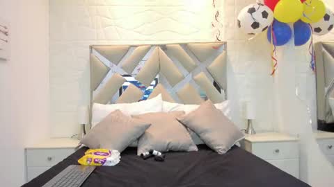 Snapshot of valentinasu_ chatting on 6, 7, 2026 VALENTINA online show from 6, 7, 2026
