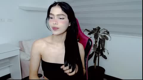 Snapshot of valentinasweet_ chatting on 13, 5, 2026 Valentina online show from 13, 5, 2026