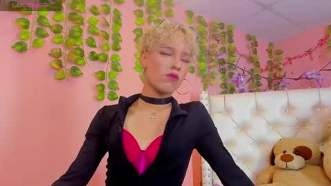 Snapshot of valentinee_xo chatting on 2, 6, 2026 valentinee_xo online show from 2, 6, 2026