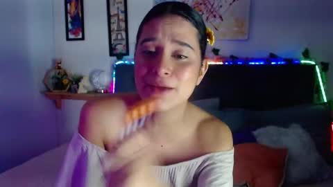 V A L E N T I N I online show from 25, 11, 2025