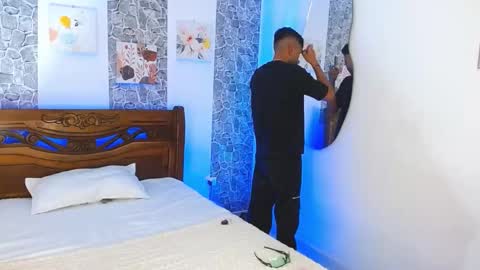 Snapshot of valentino_fs chatting on 13, 10, 2025 Mistery Guy online show from 13, 10, 2025