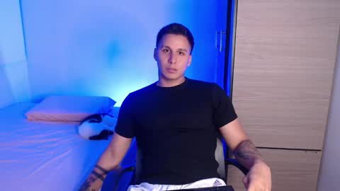 VALENTINO online show from 10, 2, 2026