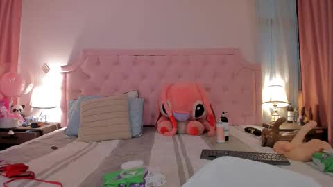 Vale Toro  online show from 12, 3, 2026