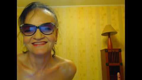 Snapshot of valenttijm3851 chatting on 5, 3, 2025 valentijm online show from 5, 3, 2025