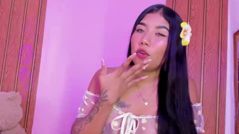 Snapshot of valenttina_narvaez chatting on 25, 4, 2026 vale online show from 25, 4, 2026