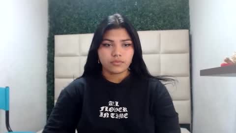 valeri_harpers4 online show from 16, 2, 2025