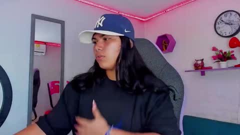 valeri_harpers4 online show from 1, 10, 2025