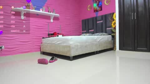 Snapshot of valeri_hurtado chatting on 6, 3, 2025 Valeria online show from 6, 3, 2025