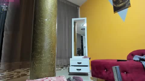 Snapshot of valeri_hurtado chatting on 7, 10, 2025 Valeria online show from 7, 10, 2025