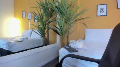 Snapshot of valeria_rua chatting on 4, 7, 2026 valeria_rua online show from 4, 7, 2026