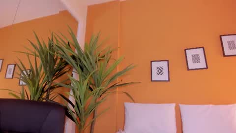 Snapshot of valeria_rua chatting on 5, 7, 2026 valeria_rua online show from 5, 7, 2026