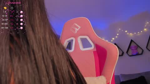 Snapshot of valeria_uribe22 chatting on 18, 12, 2024 online show from 18, 12, 2024