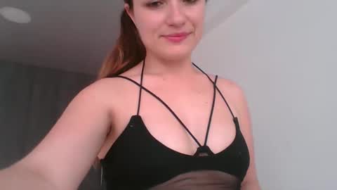 Snapshot of valeriafrannco chatting on 8, 5, 2026 valeriafrannco online show from 8, 5, 2026