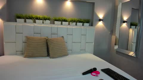 Snapshot of valeriagarciax chatting on 11, 11, 2025 ValeriaGarciax online show from 11, 11, 2025